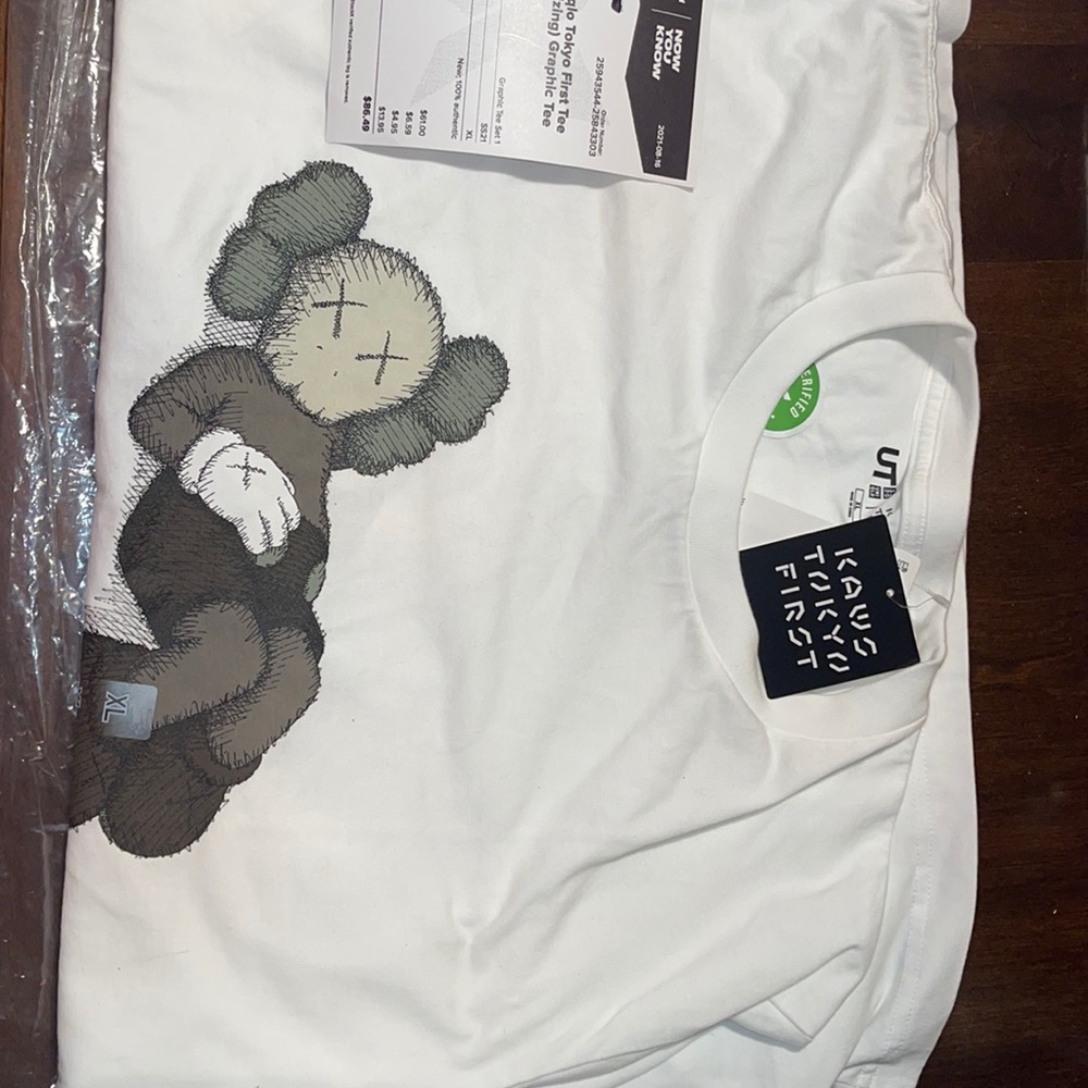 Kaws shirt